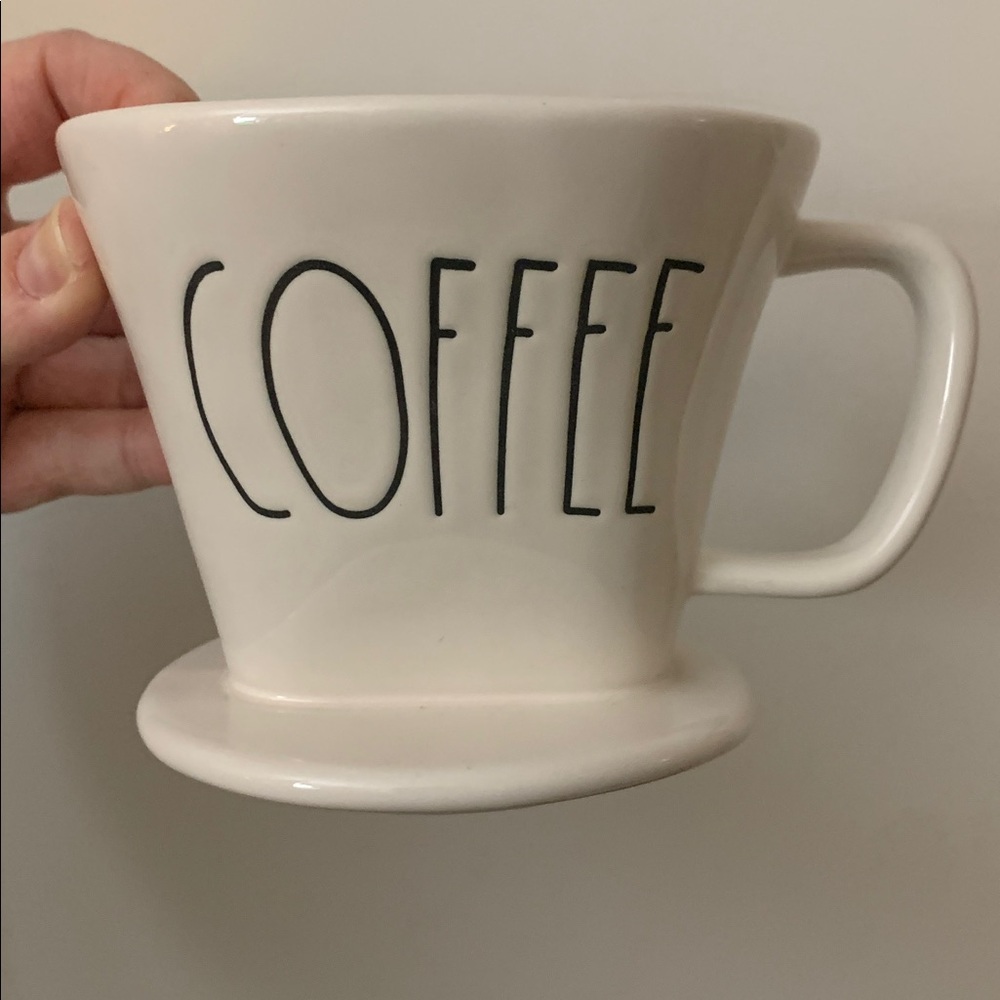 Rae Dunn pour over coffee filter holder
